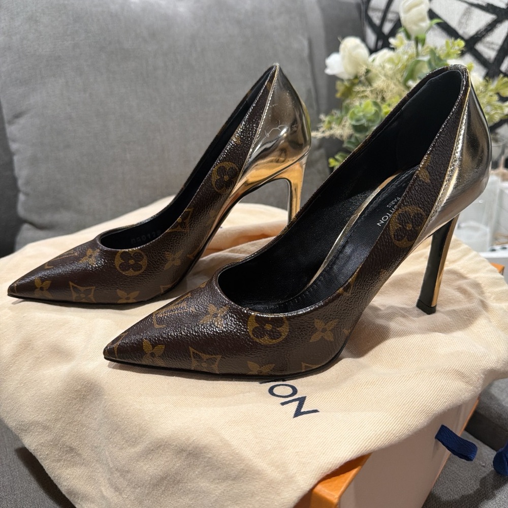 Louis Vuitton Cherie Pump Size 36 •1A3TU3• - Picture 3 of 6